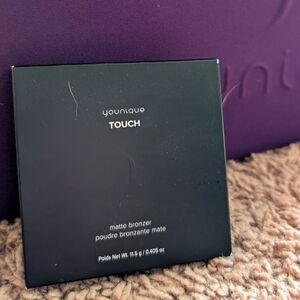 Younique Touch Matte Bronzer in Light